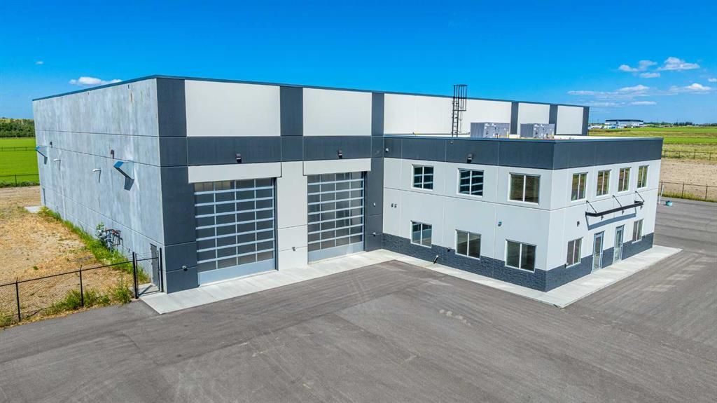 82, 722040 Range Road 51   - Photo 4