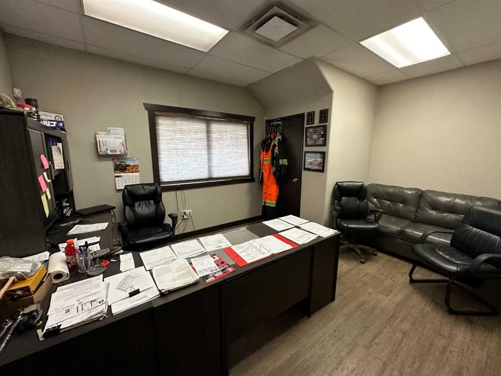 721072 Range Road 53   - Photo 17