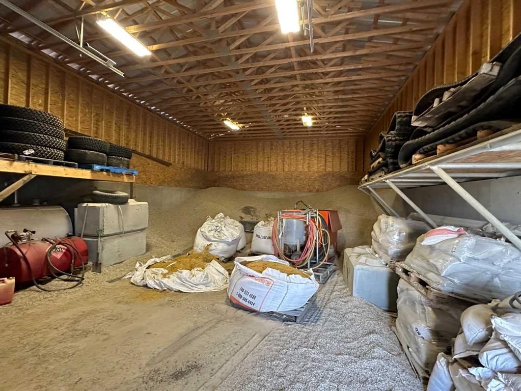 721072 Range Road 53   - Photo 24