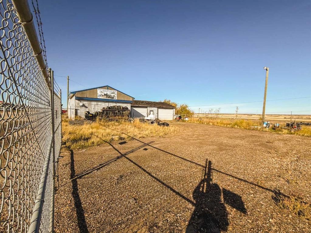 5031 47 Avenue  - Photo 24