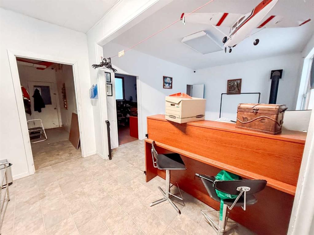 5031 47 Avenue  - Photo 30