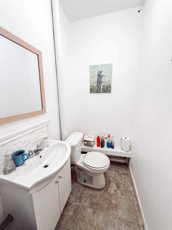 5031 47 Avenue  - Photo 32