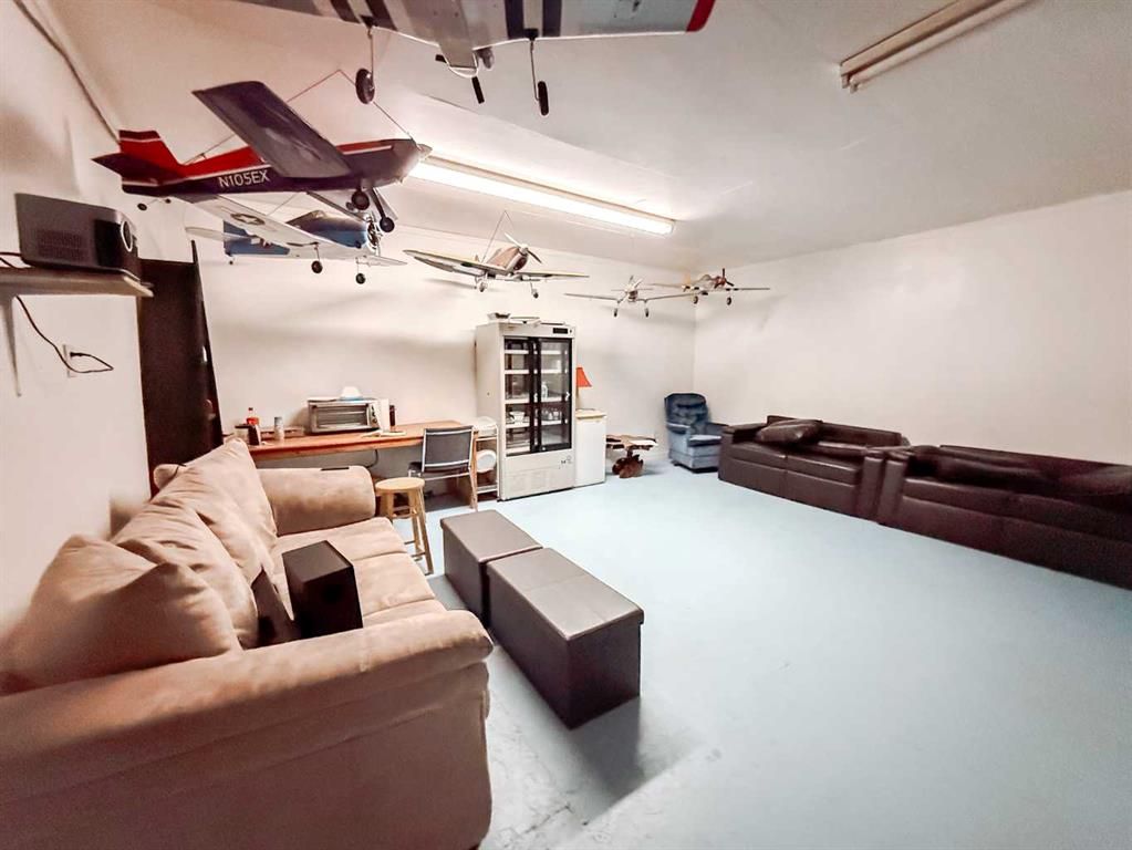 5031 47 Avenue  - Photo 35