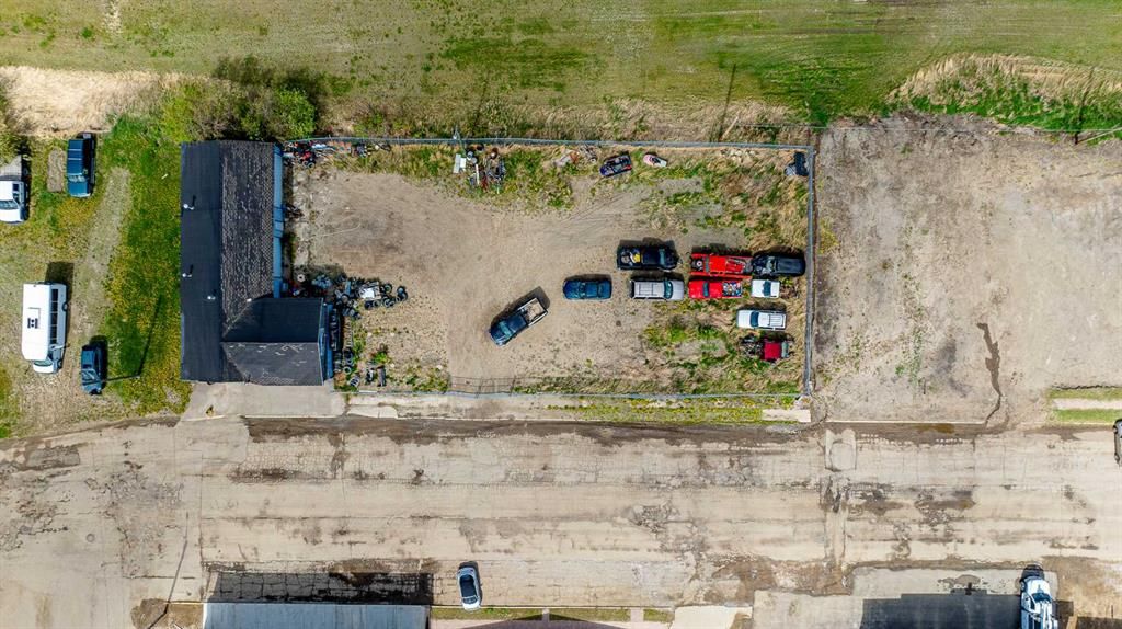 5031 47 Avenue  - Photo 4