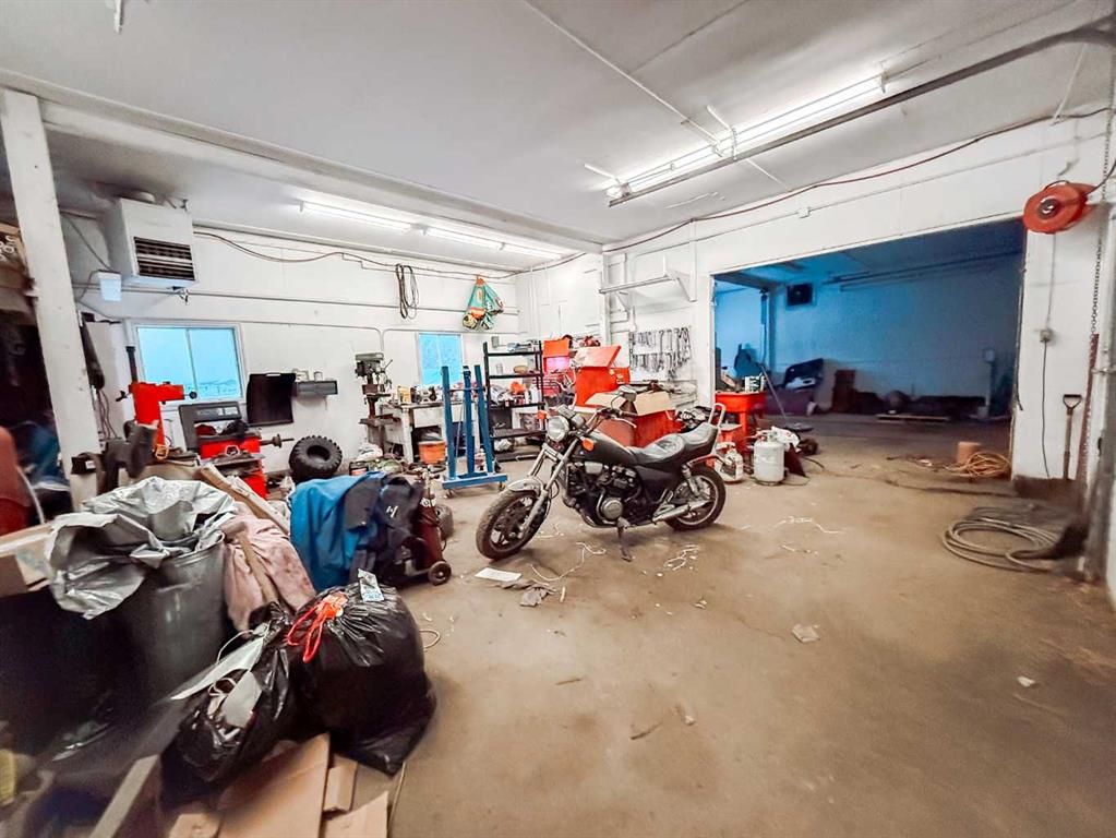 5031 47 Avenue  - Photo 40