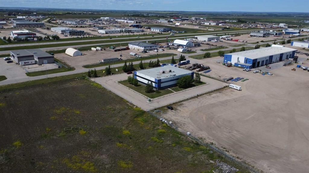 8601 99 Street - Photo 1