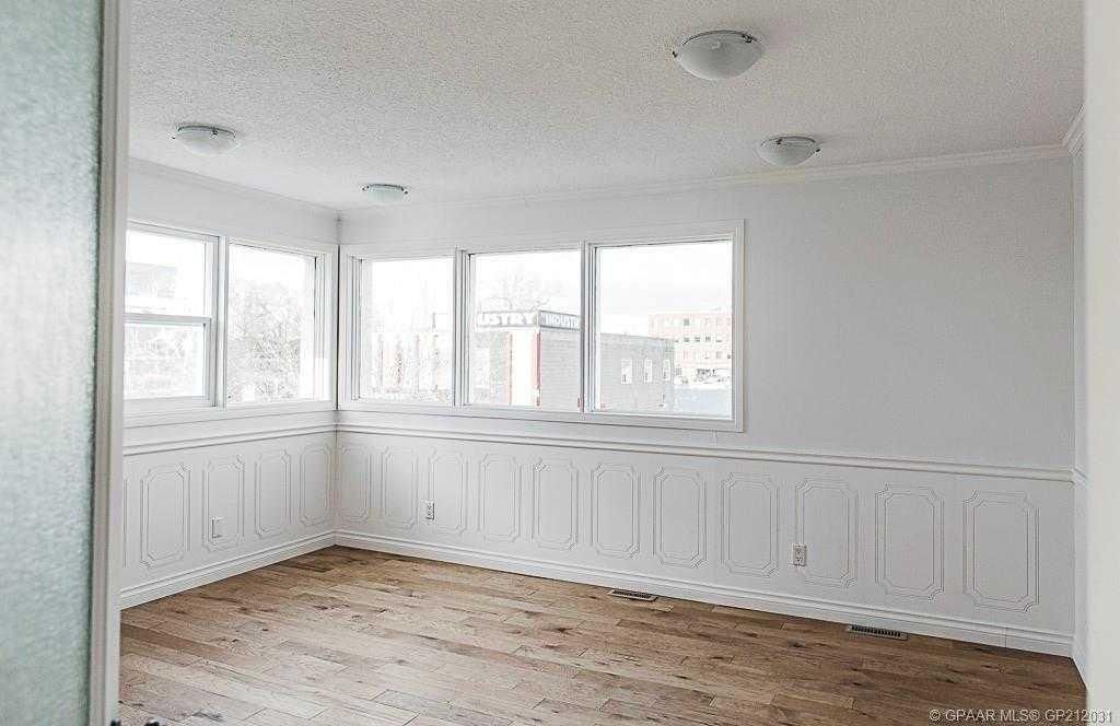 9731 100 Avenue  - Photo 21