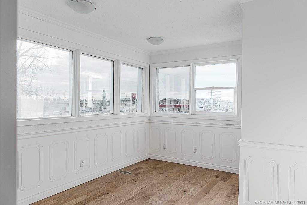 9731 100 Avenue  - Photo 35