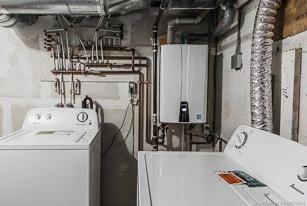 9731 100 Avenue  - Photo 37