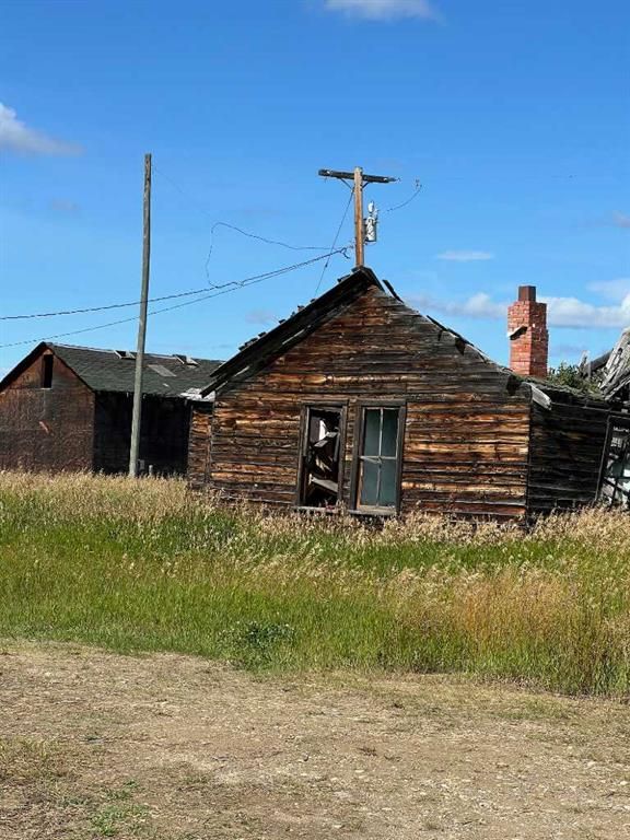 NE-26-73-11-W6 .   - Photo 5