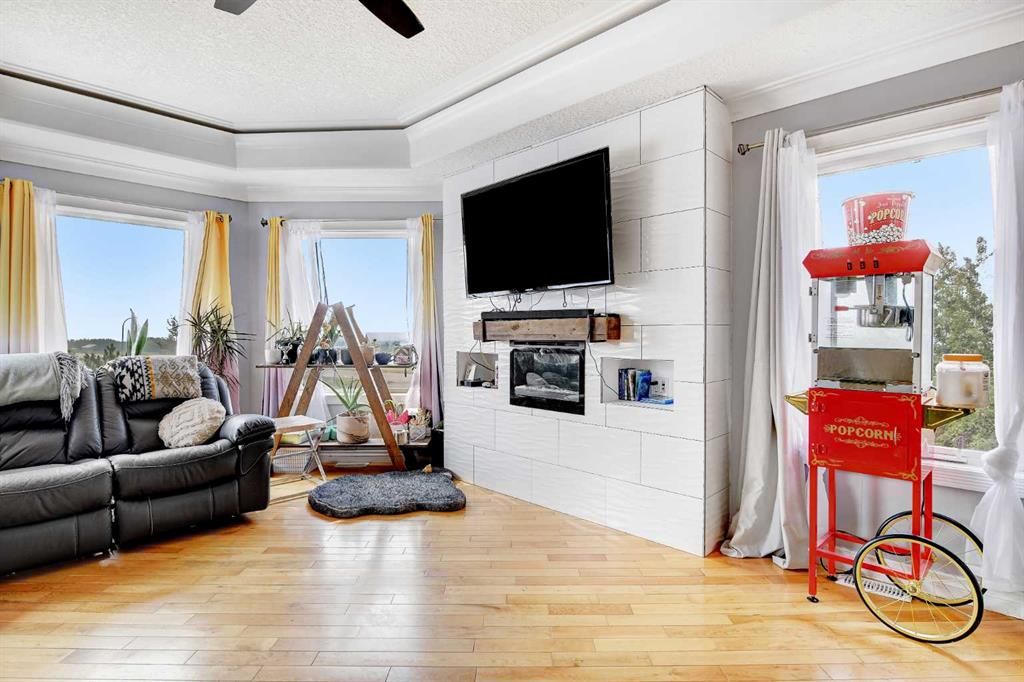 1101 Redlow Drive  - Photo 10