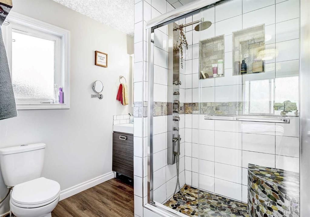 1101 Redlow Drive  - Photo 15