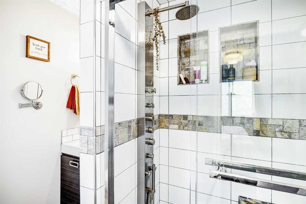 1101 Redlow Drive  - Photo 17