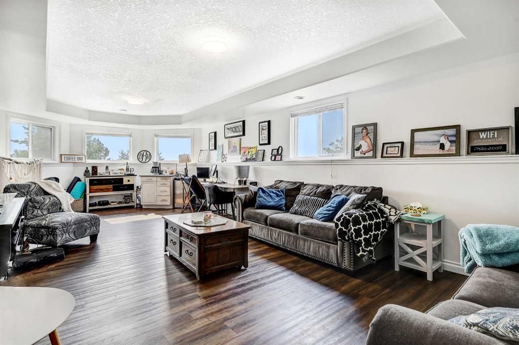 1101 Redlow Drive  - Photo 28