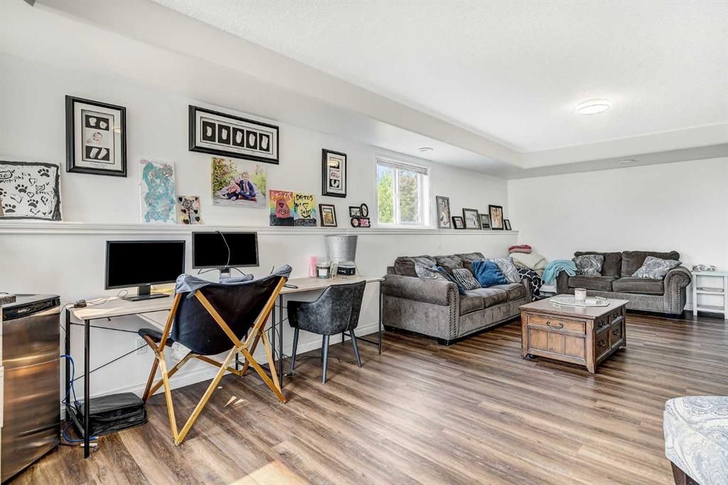 1101 Redlow Drive  - Photo 29