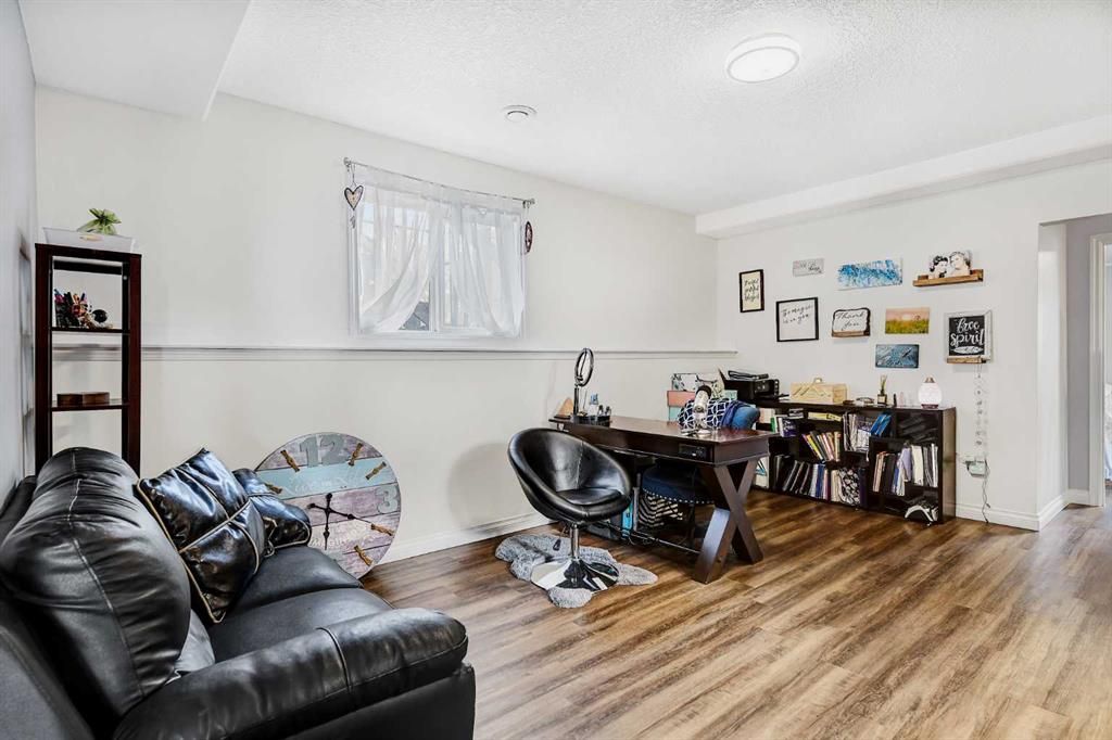 1101 Redlow Drive  - Photo 35