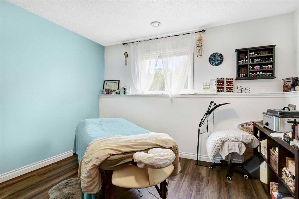 1101 Redlow Drive  - Photo 37