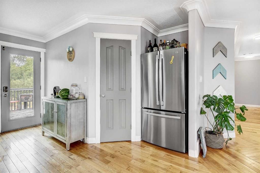 1101 Redlow Drive  - Photo 5