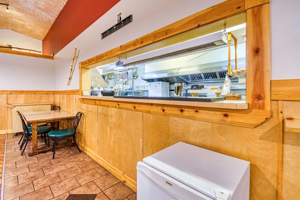 9925 100 Street  - Photo 18