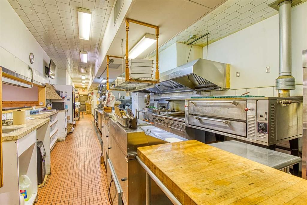 9925 100 Street  - Photo 21