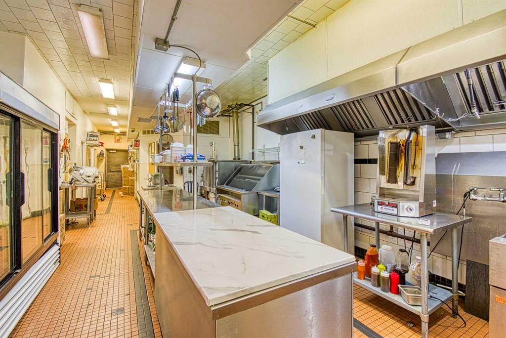 9925 100 Street  - Photo 26