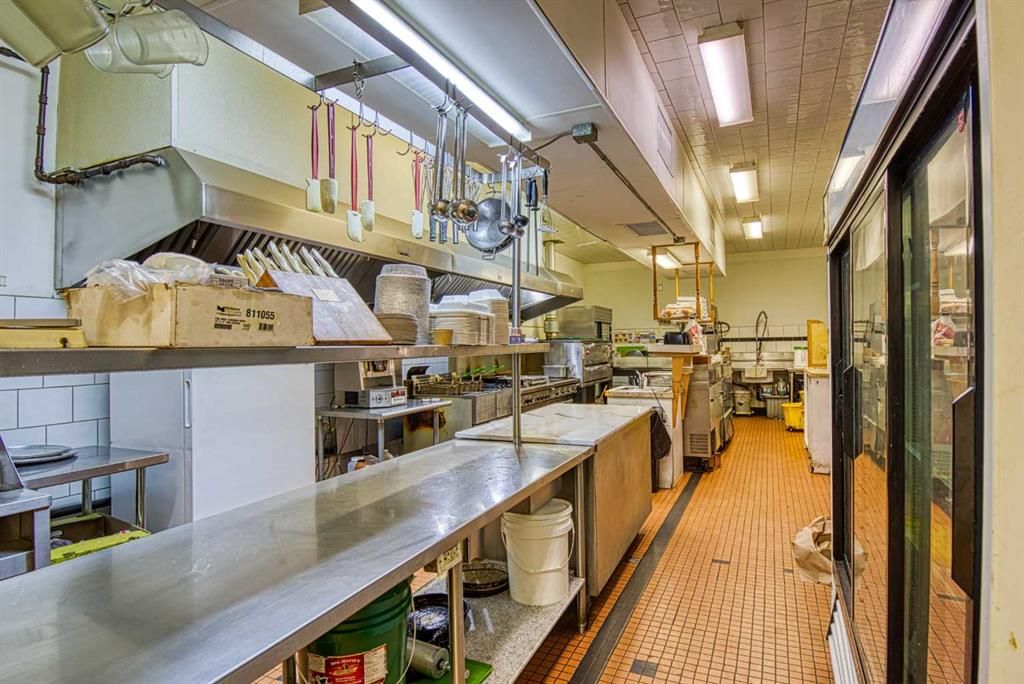 9925 100 Street  - Photo 30