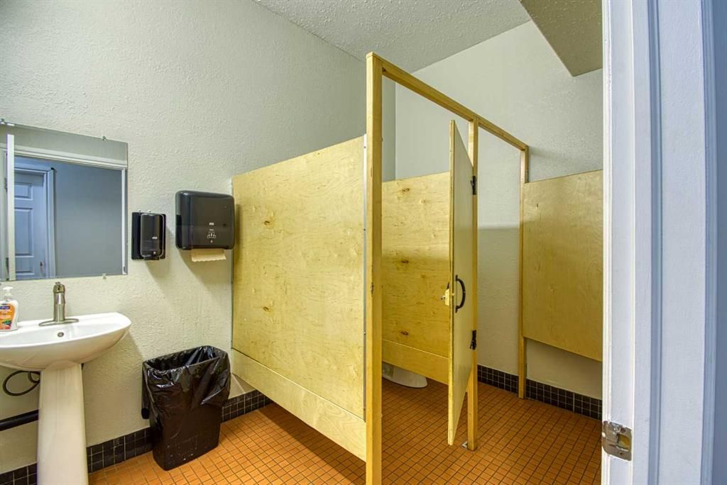 9925 100 Street  - Photo 37