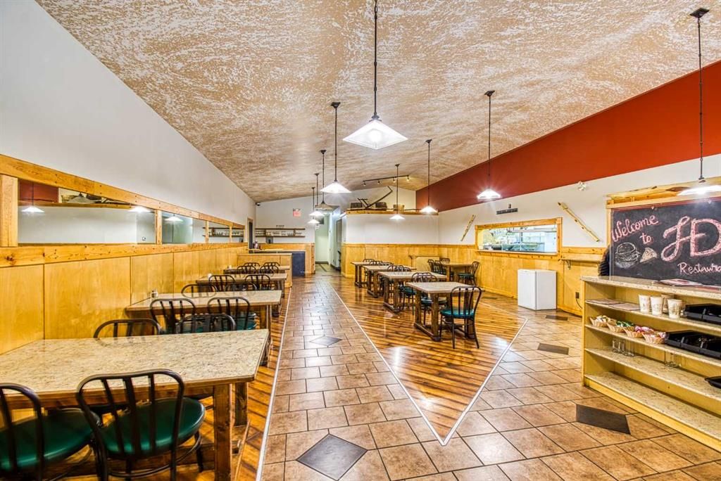 9925 100 Street  - Photo 5