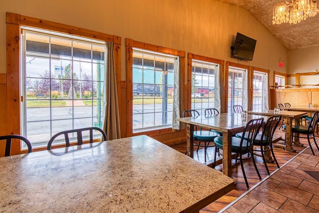 9925 100 Street  - Photo 9