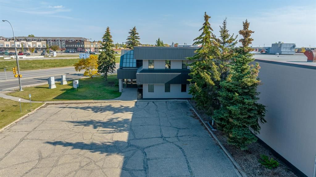 9717 97 Avenue  - Photo 3