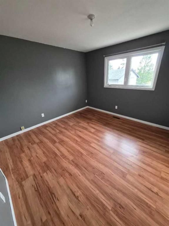 214 7 Street  - Photo 16