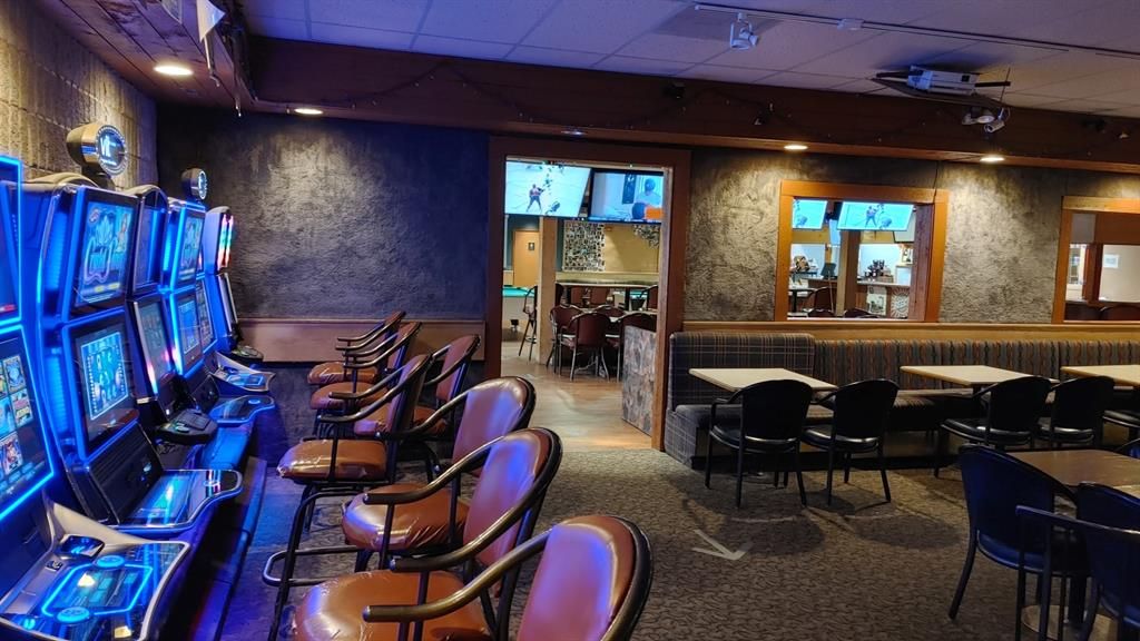 9807 100 Street  - Photo 9