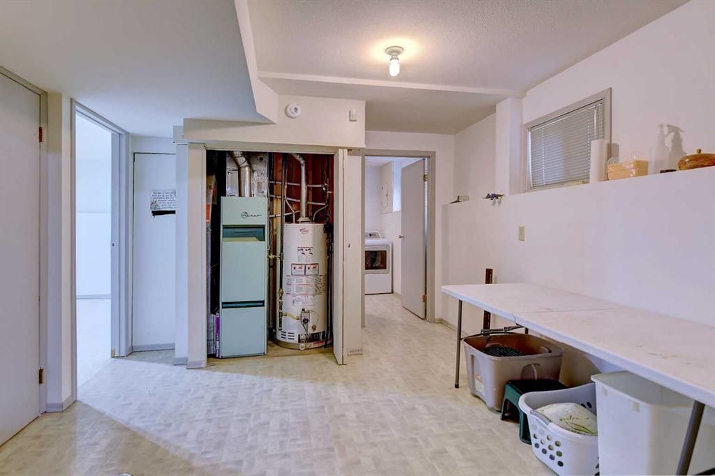 103 11A Street  - Photo 21