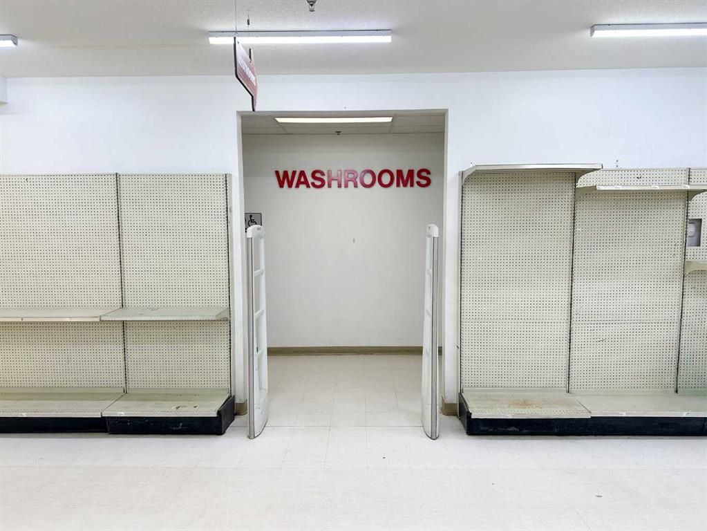 9902 120 Street  - Photo 17