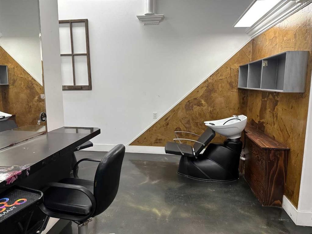 9807 105 Street  - Photo 12