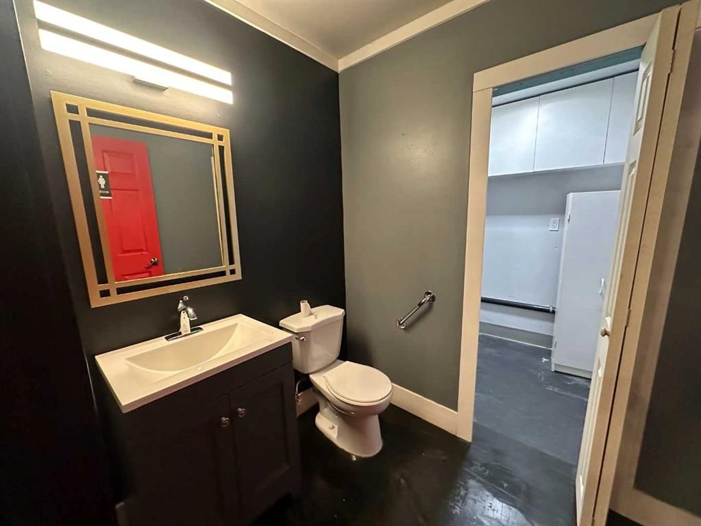 9807 105 Street  - Photo 16