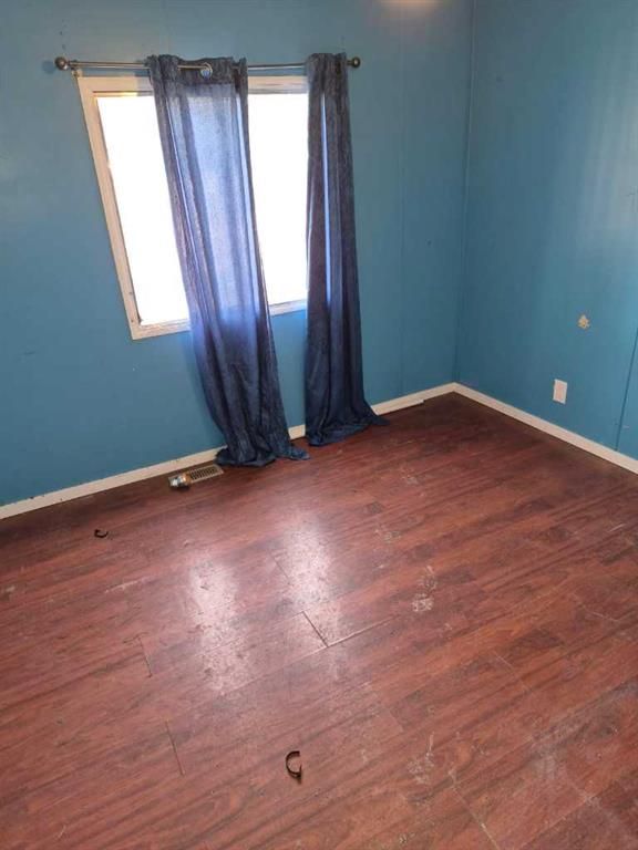 10107 99 Avenue  - Photo 3