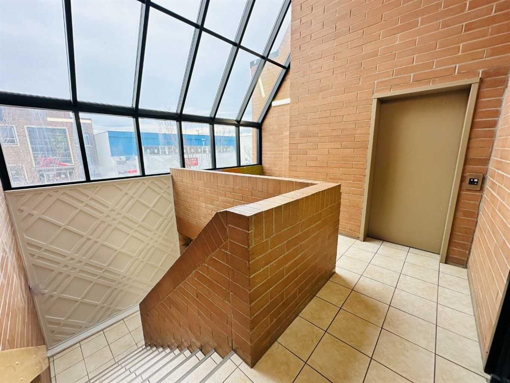 211, 10006 101 Avenue  - Photo 5