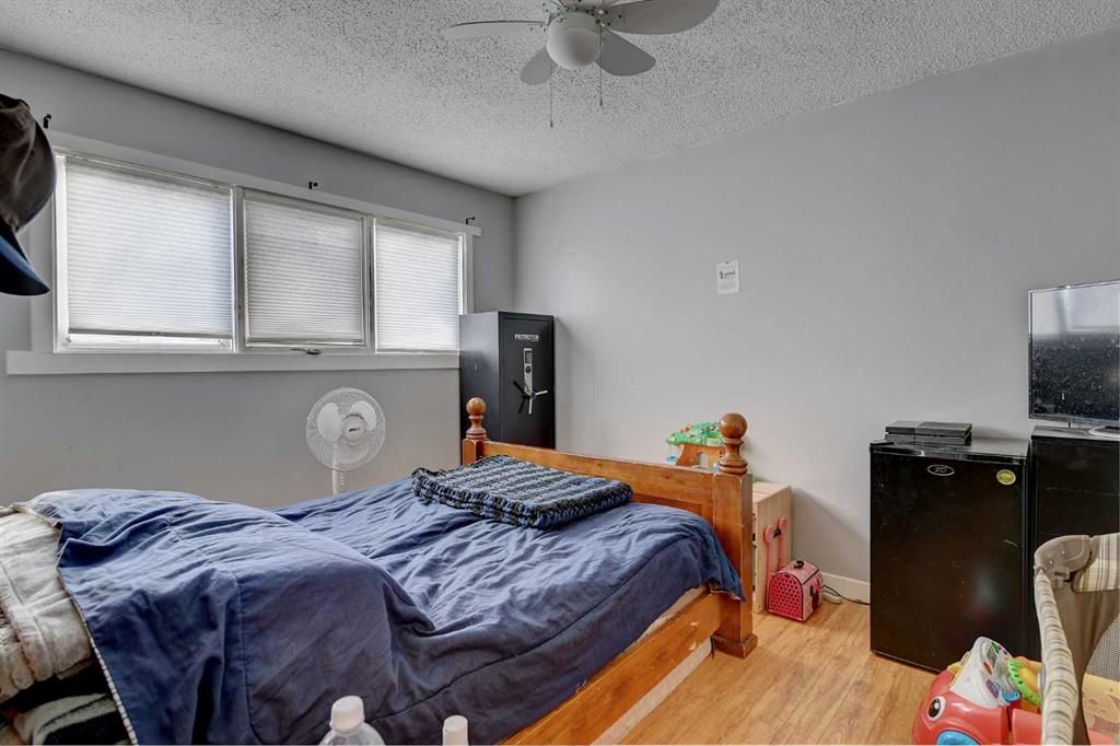 9809 98 Avenue  - Photo 16