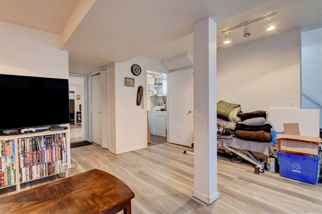 9809 98 Avenue  - Photo 20