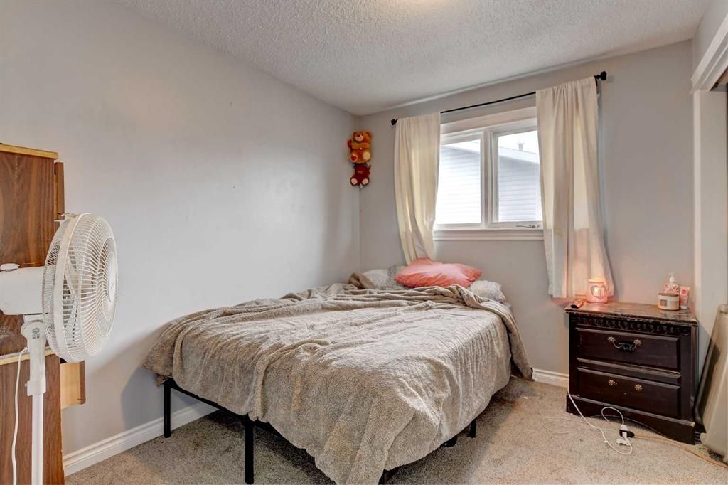 9809 98 Avenue  - Photo 32