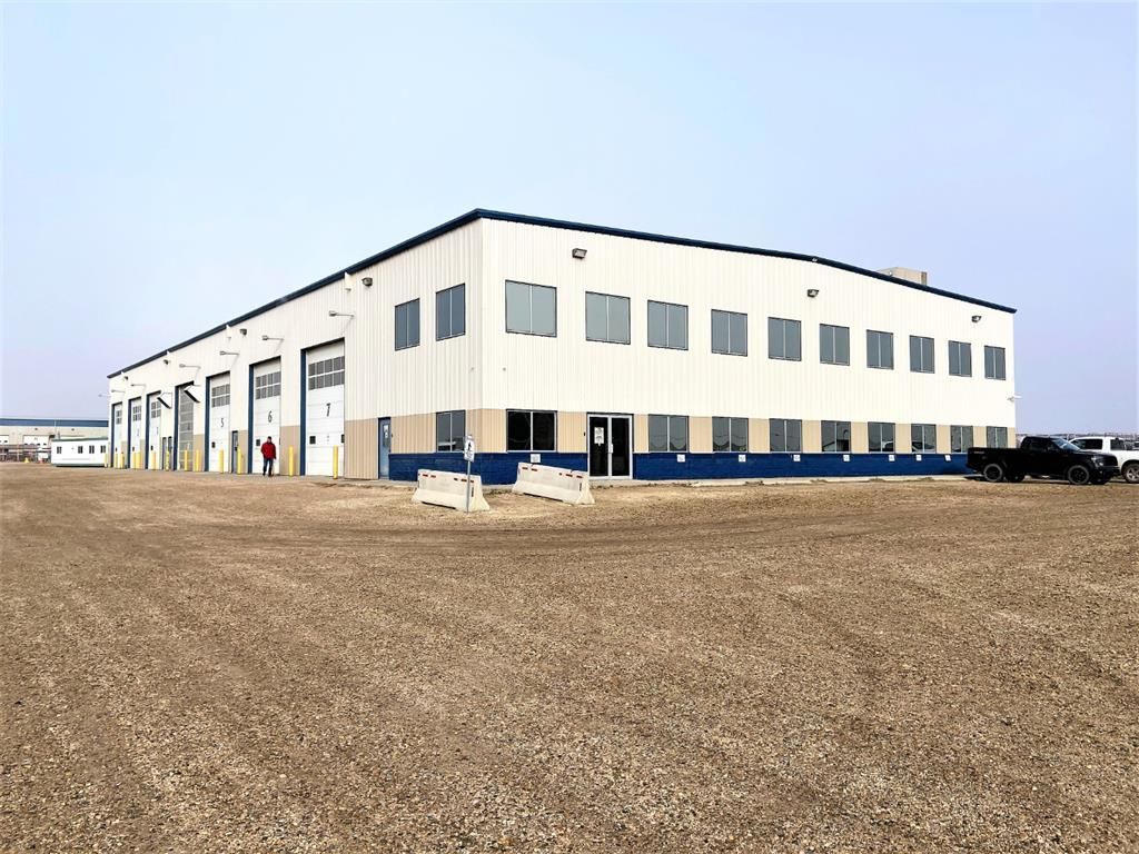 8701 102 Street   - Photo 5