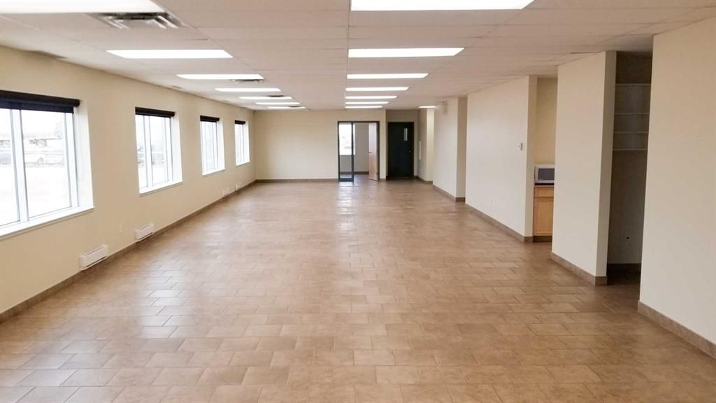 8701 102 Street   - Photo 7