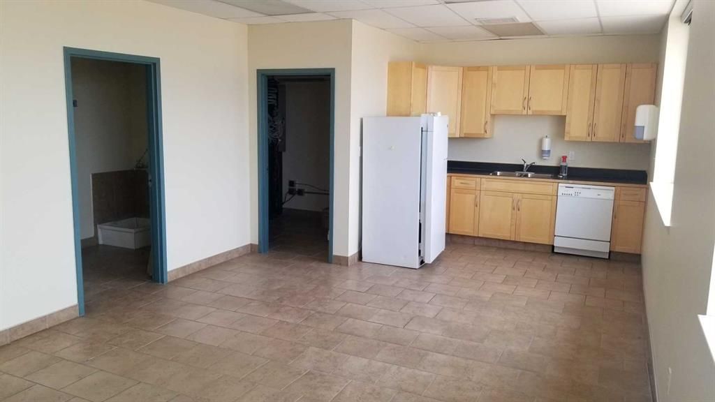 8701 102 Street   - Photo 9