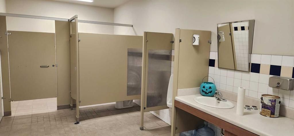 8601 99 Street  - Photo 14