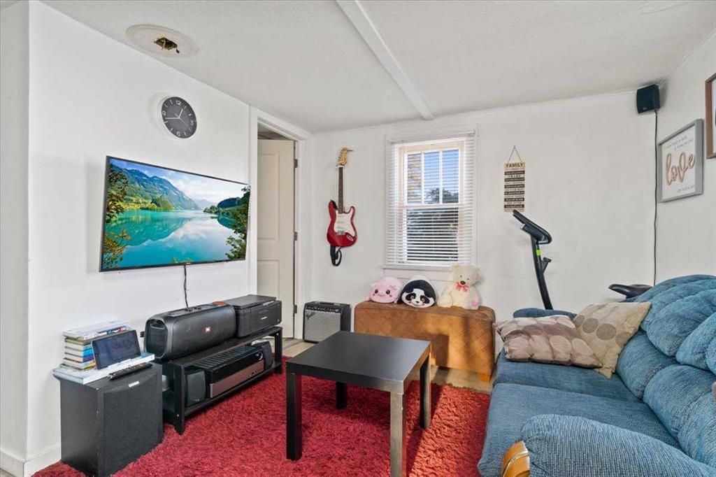 10121 109 Avenue N - Photo 12