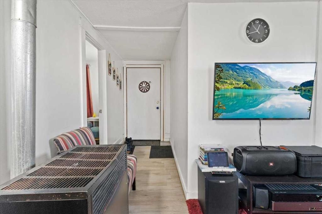 10121 109 Avenue N - Photo 13