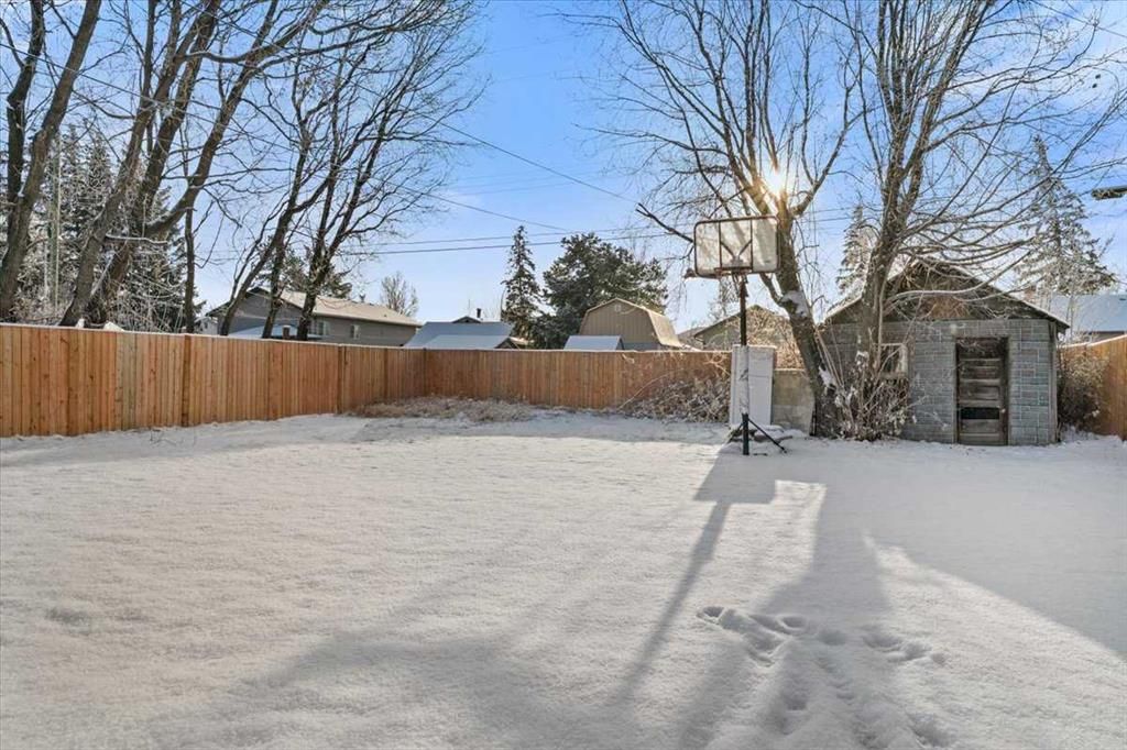 10121 109 Avenue N - Photo 18