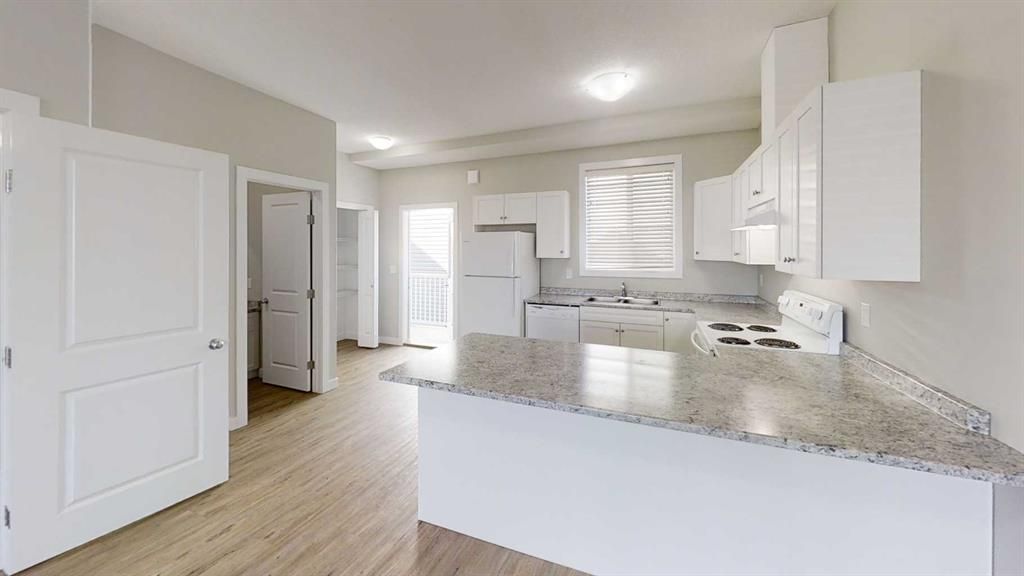 9503 112 Avenue  - Photo 12