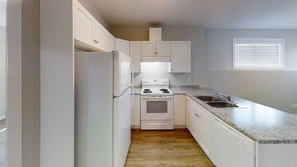 9503 112 Avenue  - Photo 34